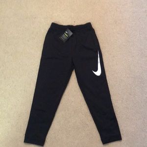 Nike Therma Drifit Joggers Black boys size Large